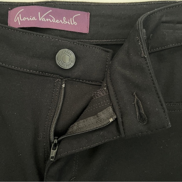 Gloria Vanderbilt Cropped Skinny Pants - Picture 7 of 12